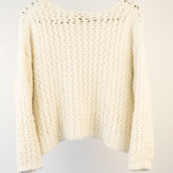 Jessica Simpson Oversized Crop White Sweater - Picture 4 of 4